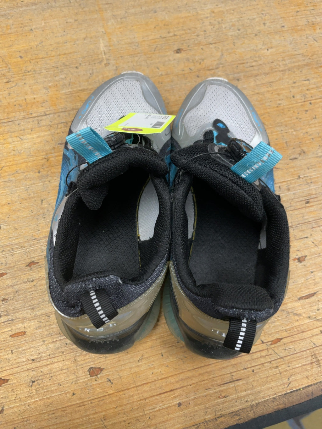 UFO Runners Size 4 Grey/Blue with Habu Dial