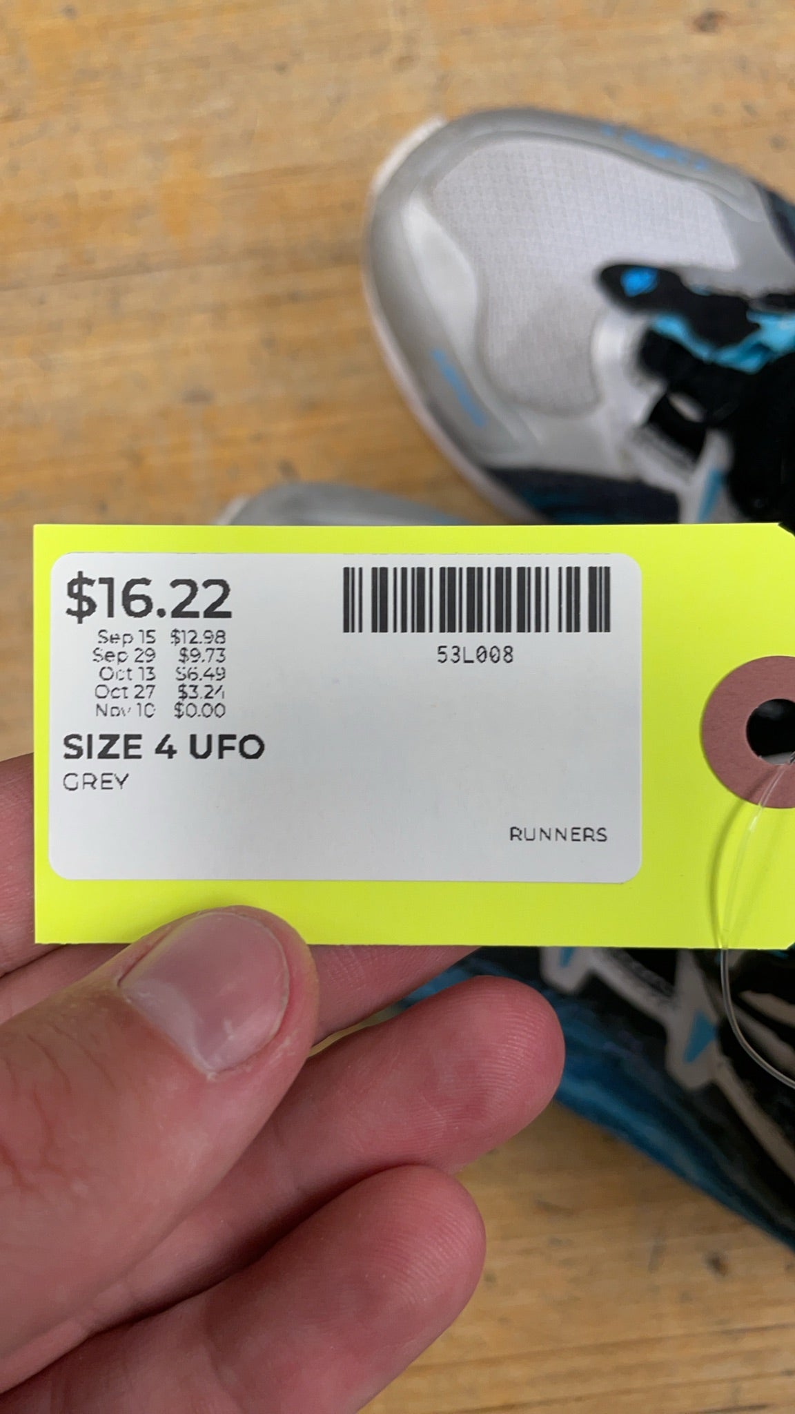 UFO Runners Size 4 Grey/Blue with Habu Dial