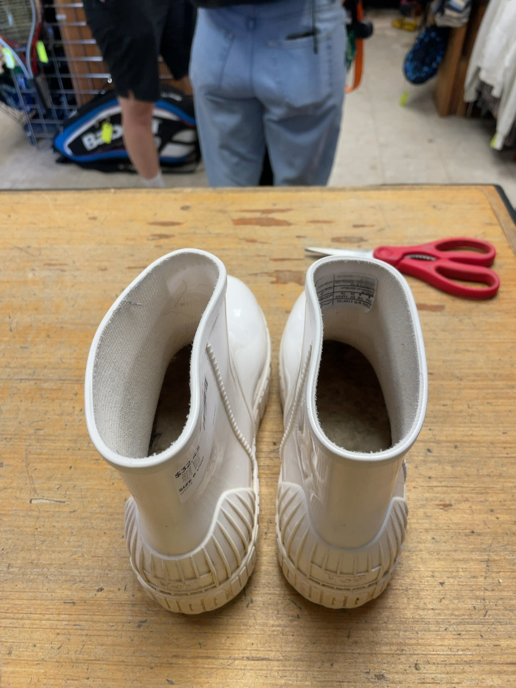 UGG Drizlita Size 8 White Rain Boots