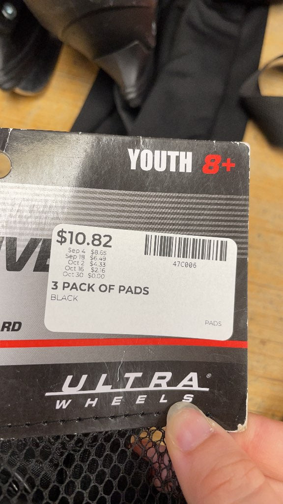Ultra Wheels Youth 8+ 3-Pack Protective Pads - Black