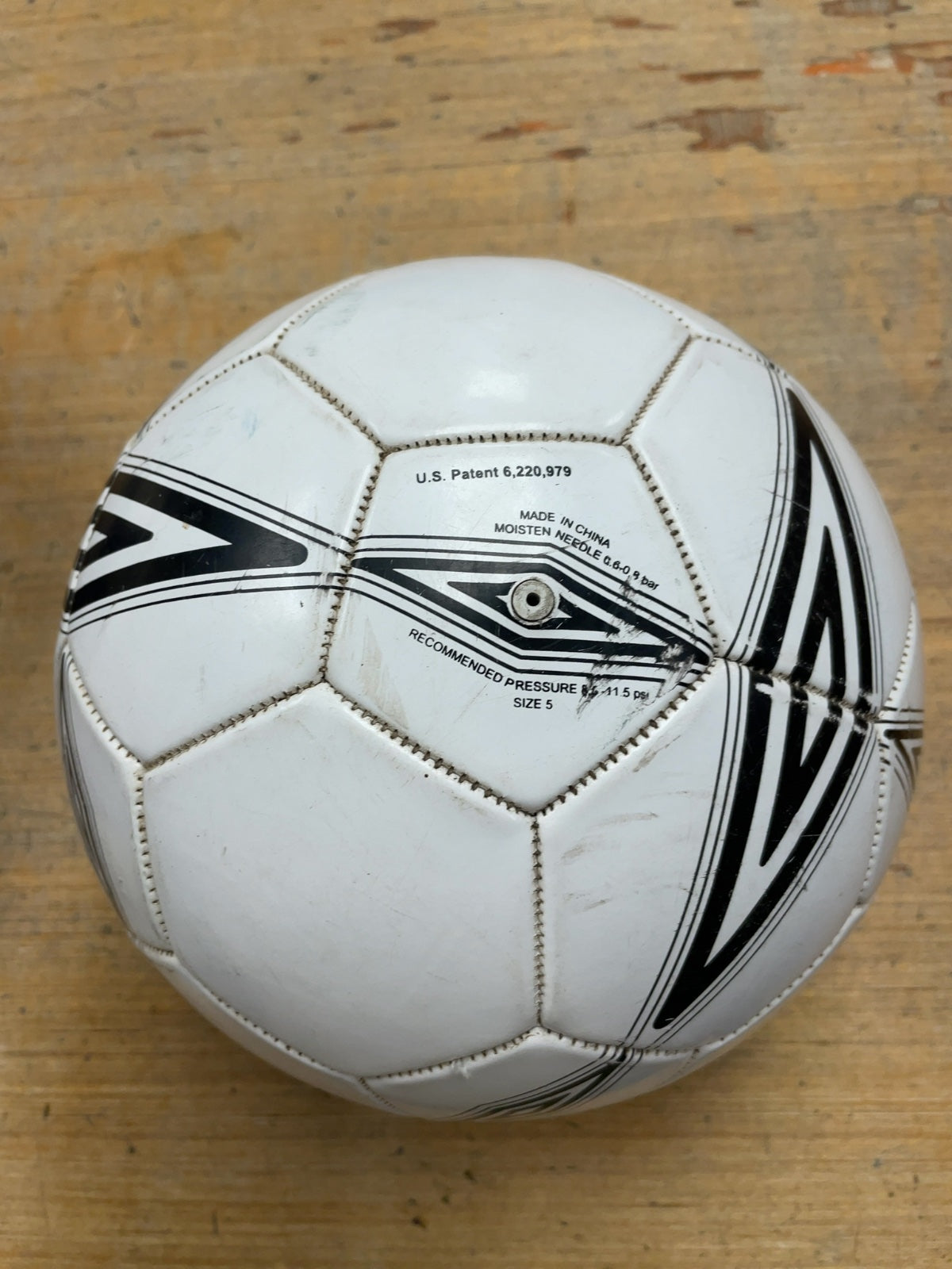 Umbro Soccer Ball Size 5 White/Black