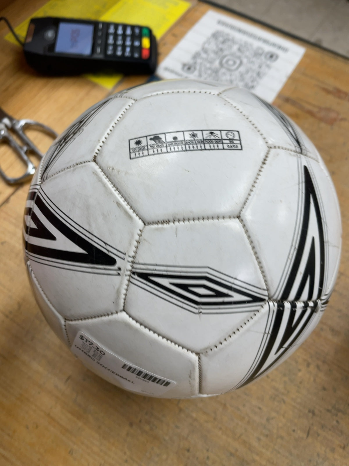 Umbro Soccer Ball Size 5 White/Black