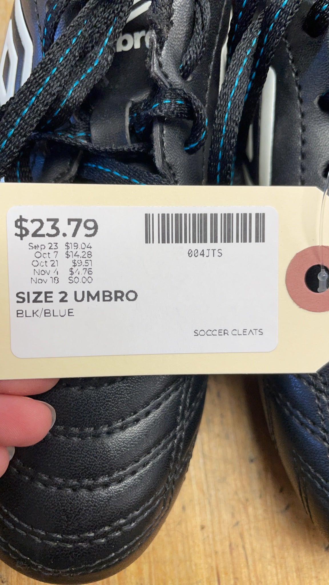 Umbro Stadia Size 2 Black and Blue Soccer Cleats