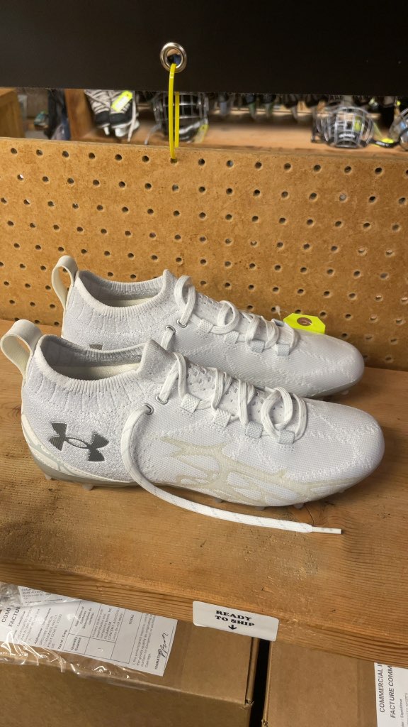 Under Armour Command Pro Lacrosse Cleats - Size 9