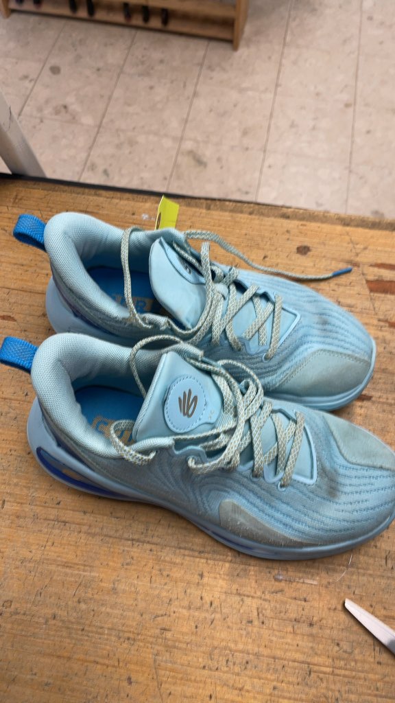 Under Armour Curry Basketball Shoes Blue Size 6