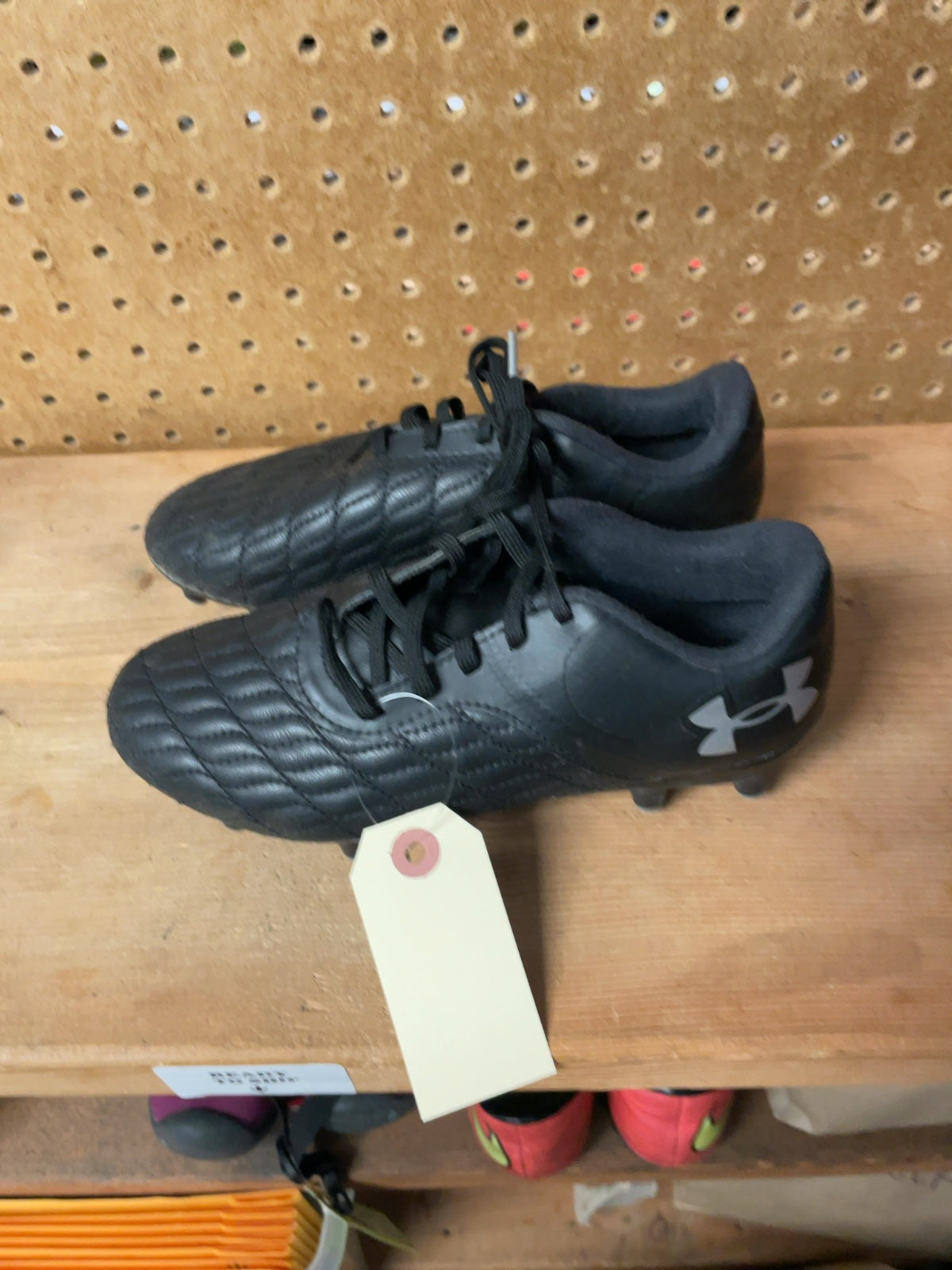 Under Armour Magnetico 4Y Soccer Cleats
