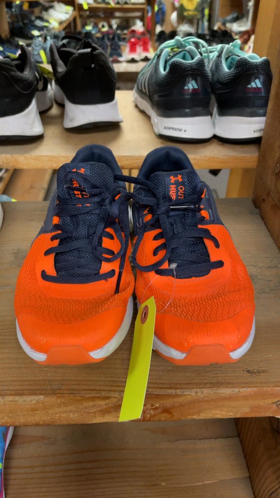 Under Armour Running Shoes - Size 6 - Orange/Navy
