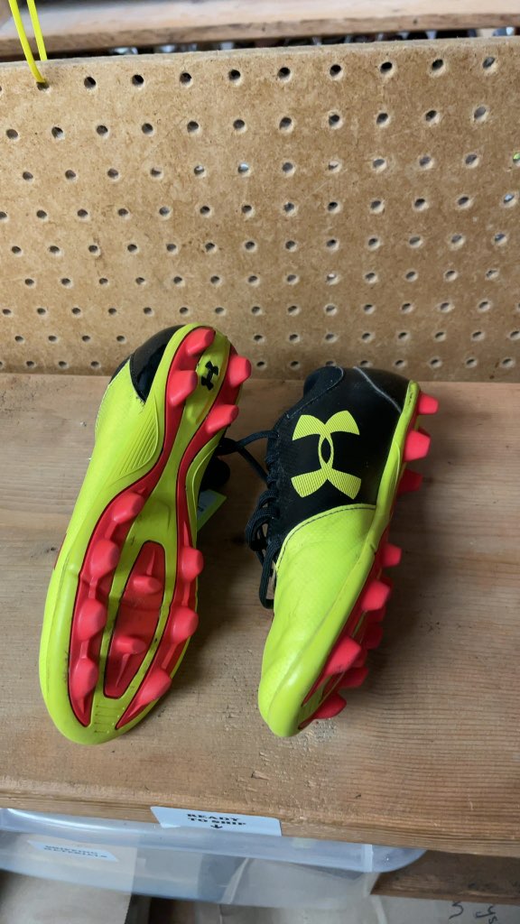 Under Armour Soccer Cleats Size 2 Yellow