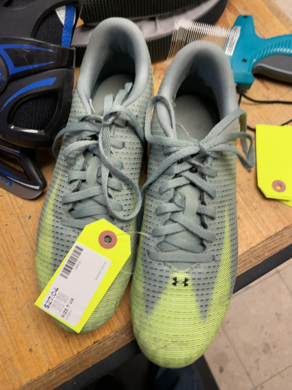 Under Armour Soccer Cleats Size 7 UA Green