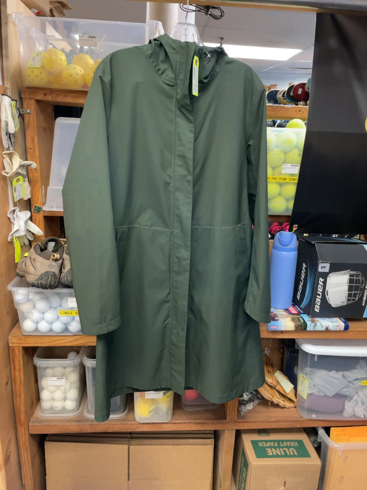 Uniqlo Jacket Shell Large Green