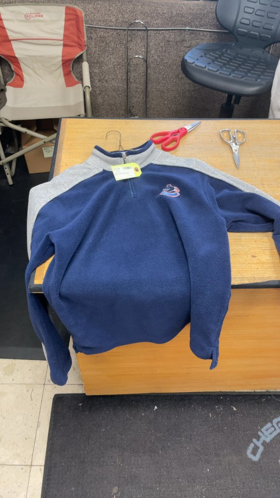 Vancouver Canucks Junior XL 1/4 Zip Fleece Pullover