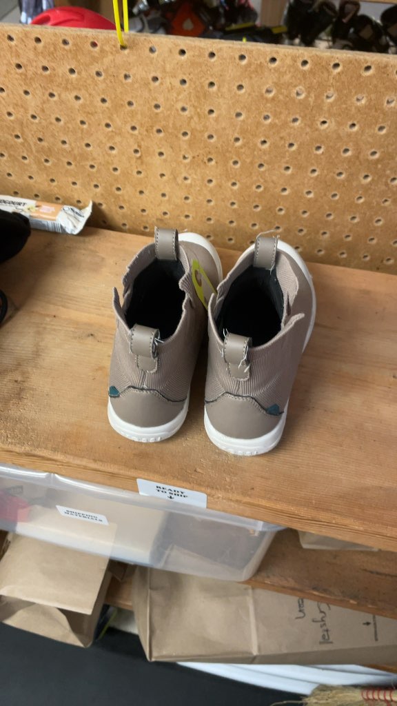 Vessi Beige Sneakers Size 3