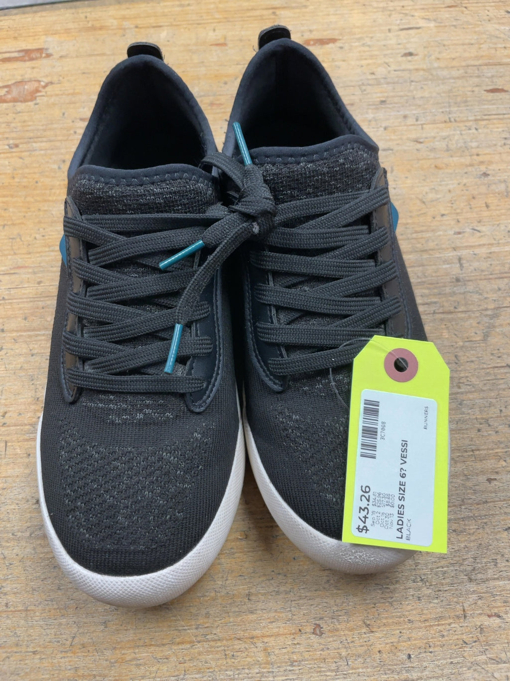 Vessi Sneakers Size 6 Black