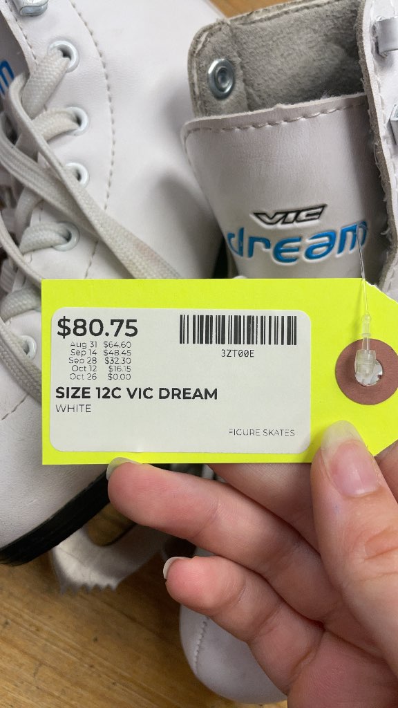 VIC Dream Figure Skates - White - Size 12C