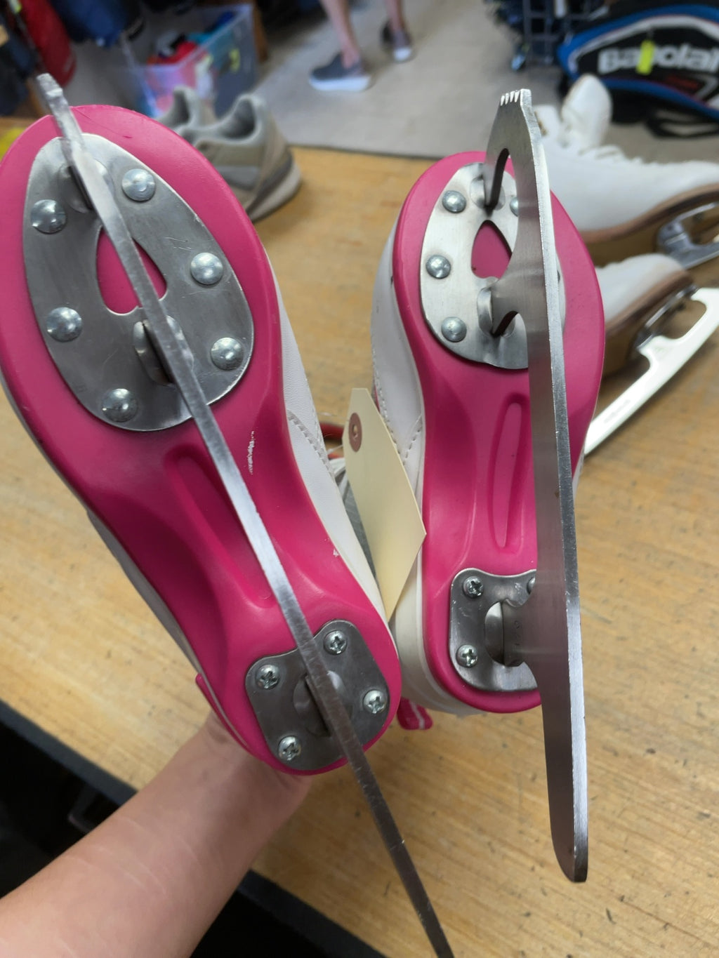 VIC Figure Skates Size 9C White/Pink