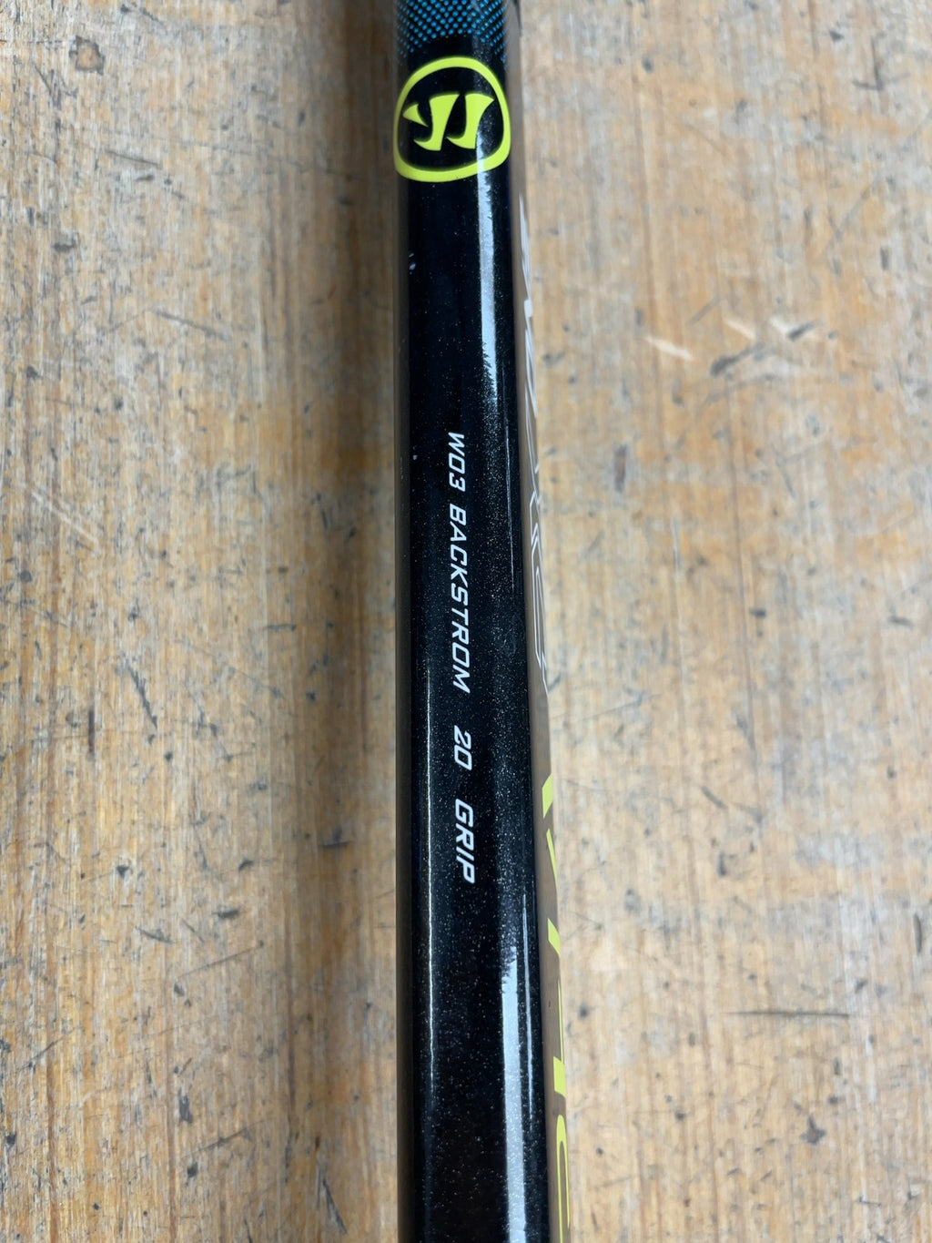 Warrior Alpha DX One 20 Flex RH Hockey Stick