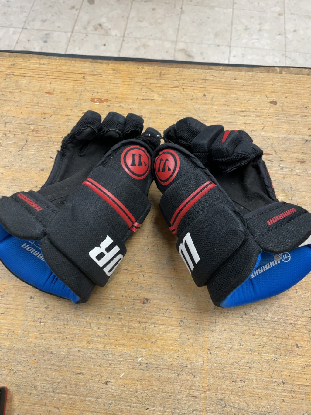 Warrior Covert 11" Hockey Gloves