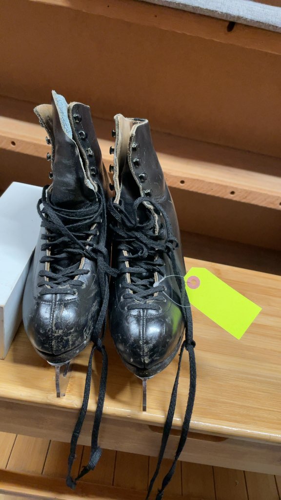 WIFA Figure Skates - Size 10