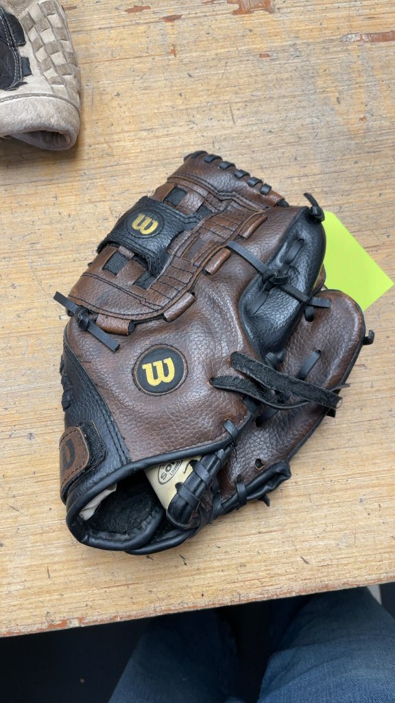 Wilson 11.5" Baseball Glove