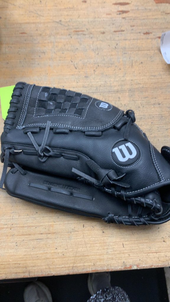 Wilson 14" LH Baseball Glove - Black