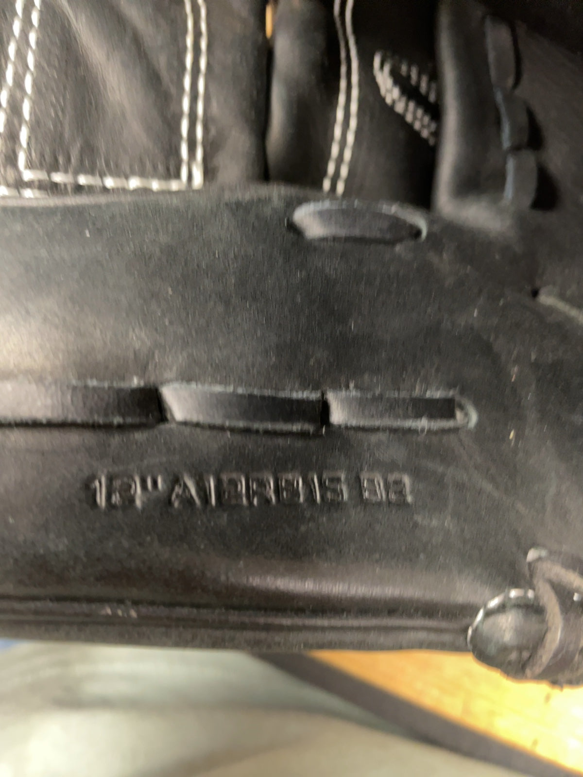 Wilson A12RB15 12" Right Hand Throw Baseball Glove