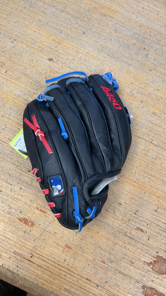 Wilson A450 11.5" Baseball Glove - Left Hand Catch