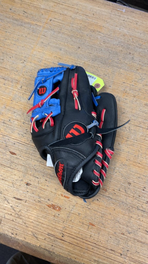 Wilson A450 11.5" Baseball Glove - Left Hand Catch