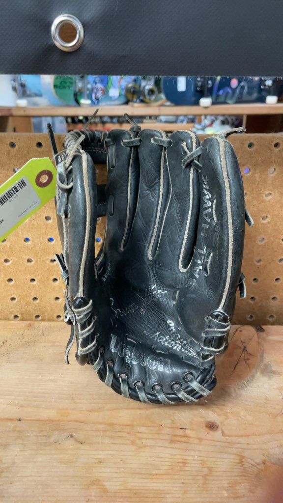 Wilson Ball Hawk A2381 9" Baseball Glove - LH