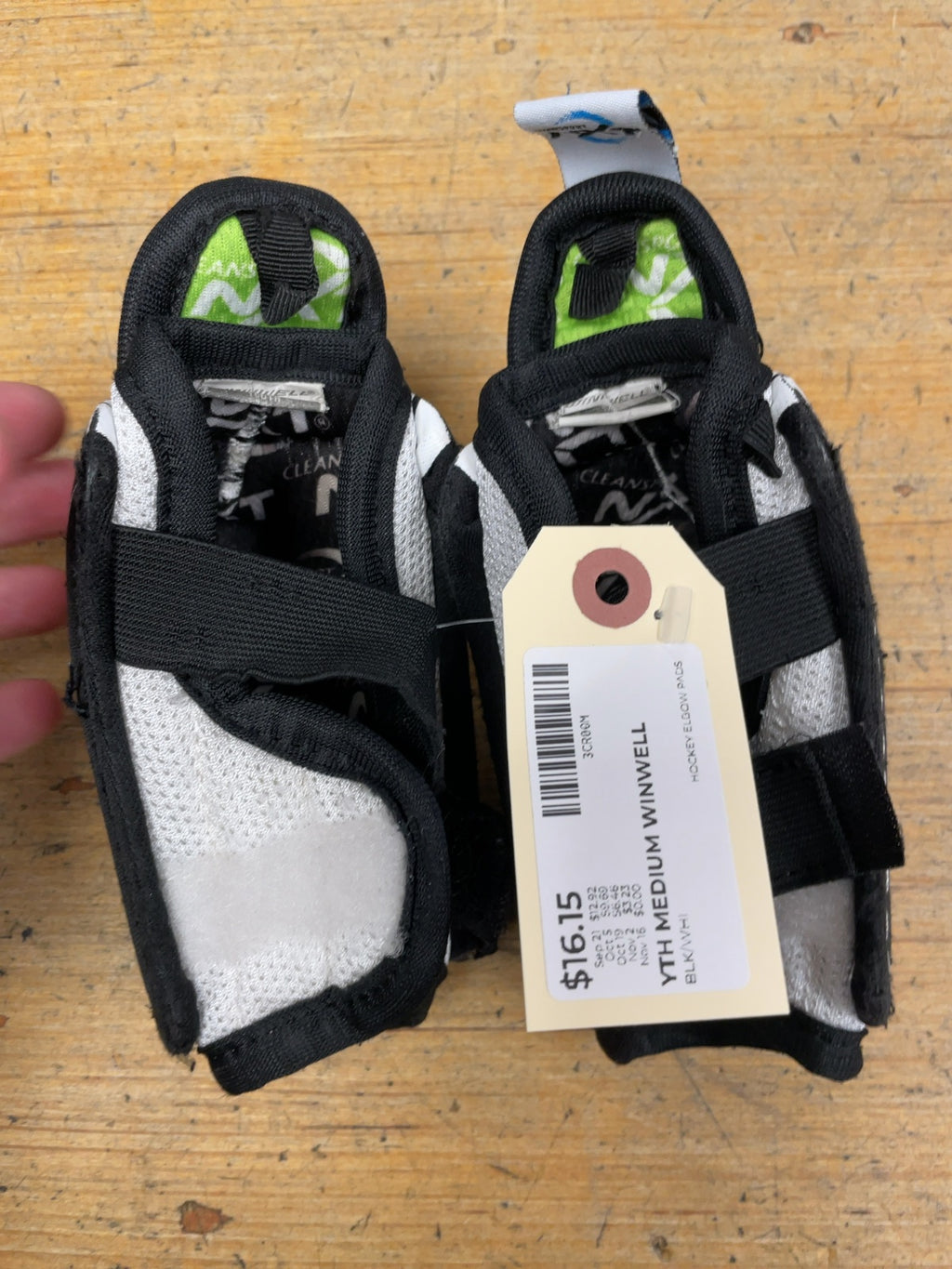 Winwell AMP500 Youth Medium Hockey Elbow Pads
