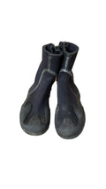 XCEL Explorer Water Booties Size 2