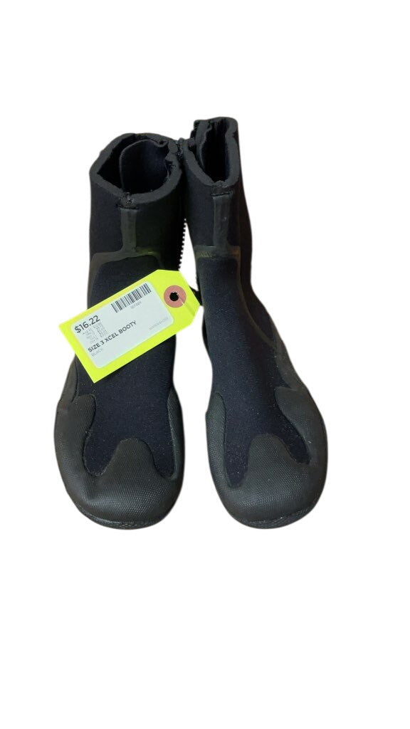 Xcel Water Booties Size 3