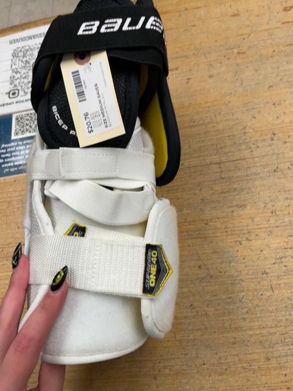 Bauer Supreme ONE40 Size M Hockey Elbow Pads