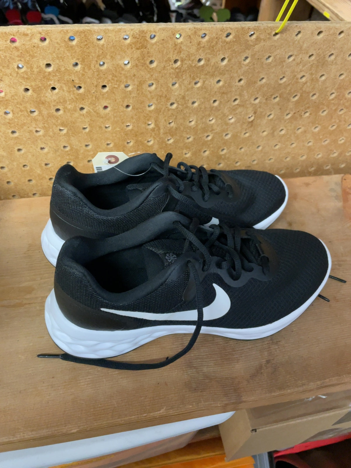 Nike Revolution 6 Next Nature Size 8 US Running Shoes