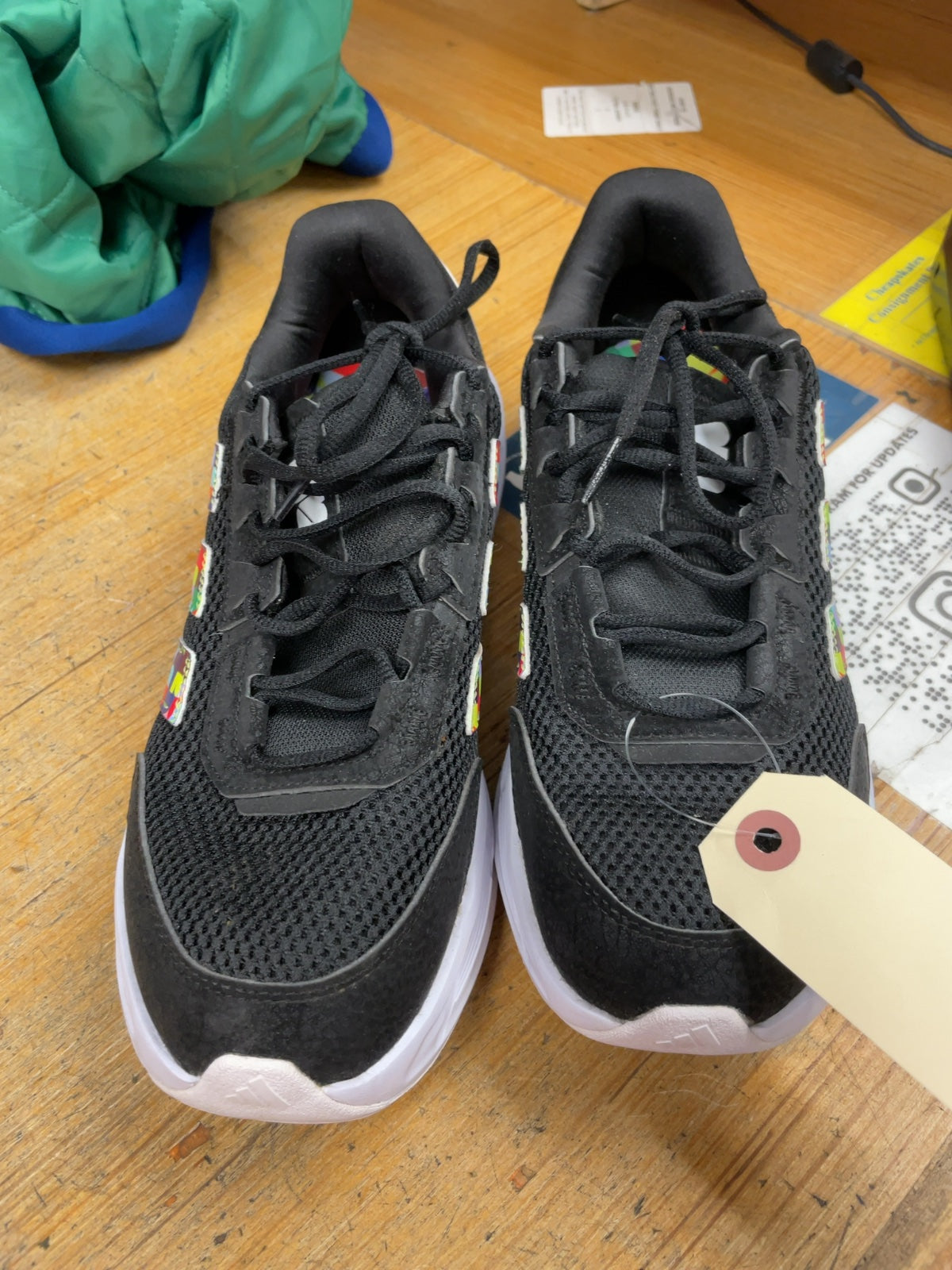 Adidas Size 8 Sneakers Black Multi