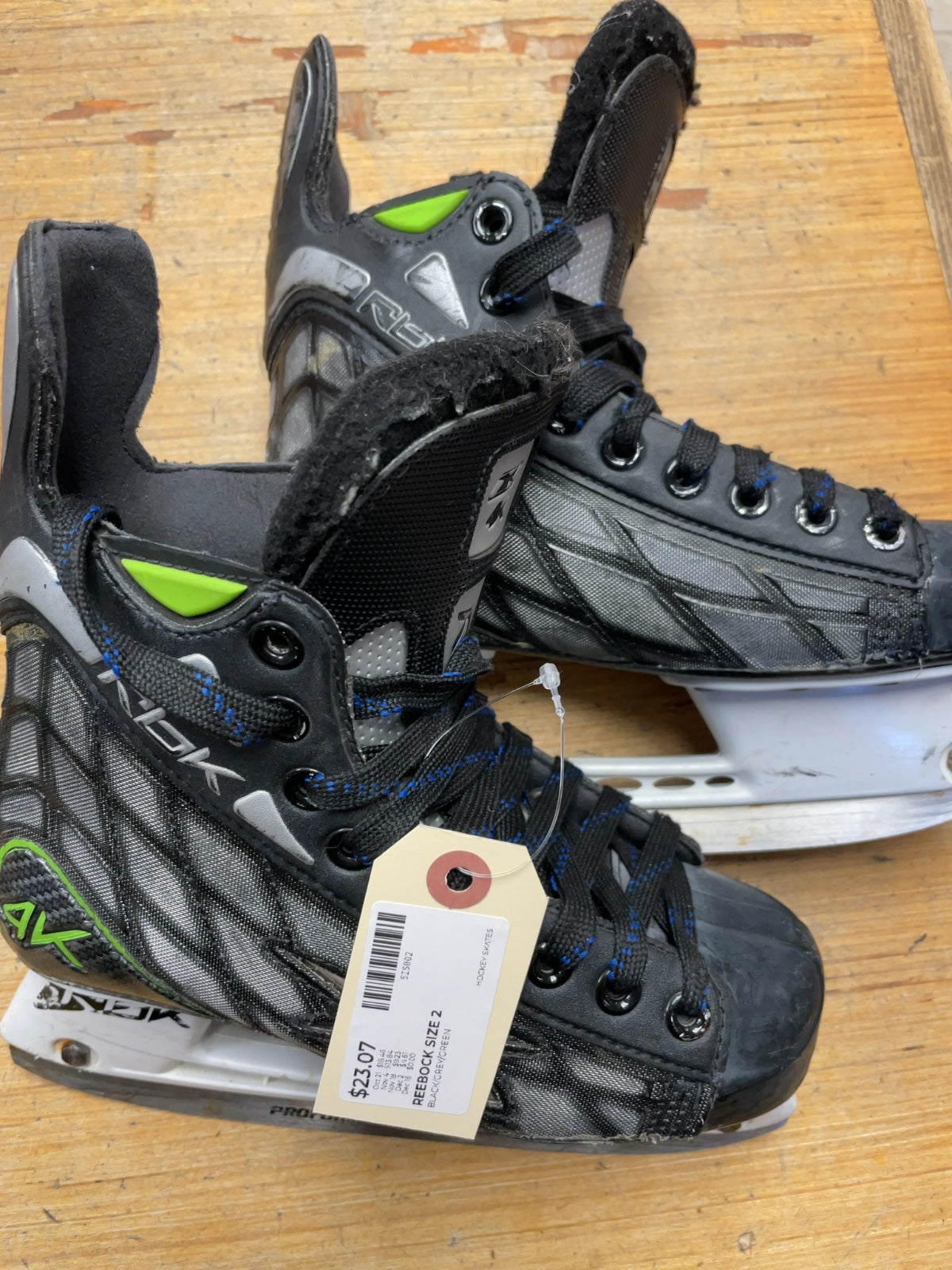 Reebok 4K Size 2 Hockey Skates