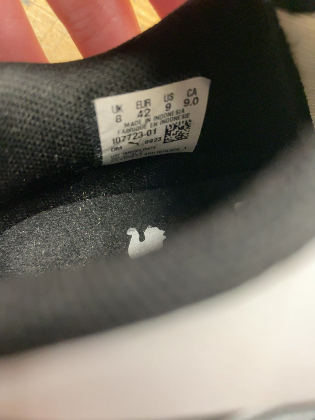 Puma Ultra 107723-01 Size 9 Soccer Cleats