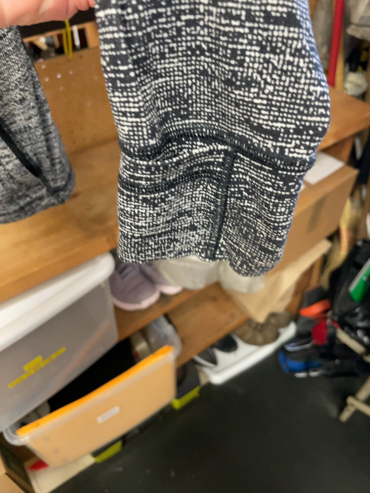 Lululemon Scuba Hoodie Size 4 Grey/Black