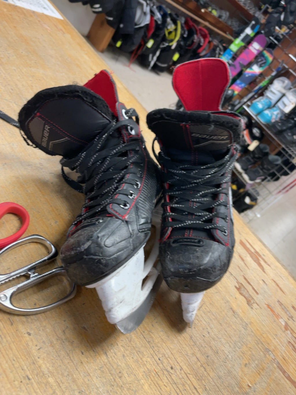 Bauer NS Size 3.5 Hockey Skates