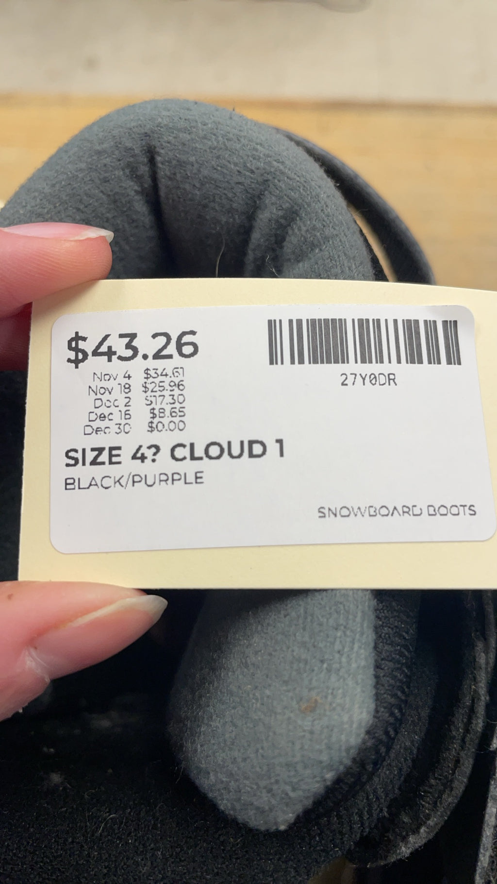 Nitro Cloud 1 BOA Snowboard Boots Size 4?