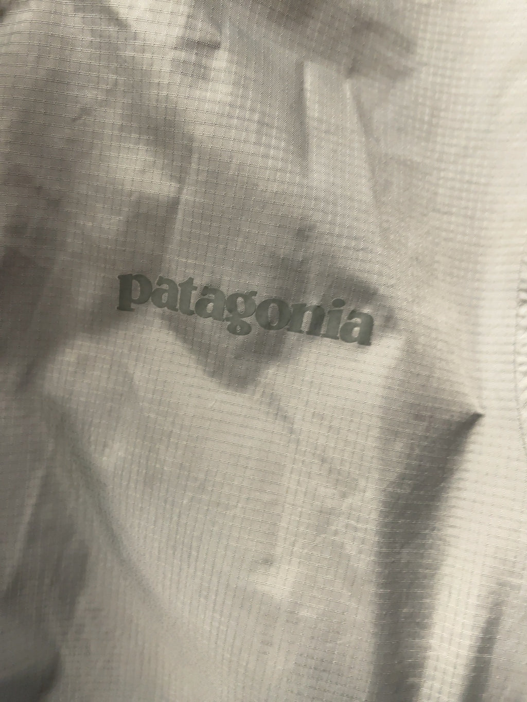 Patagonia Size L Women's Rain Jacket Grey