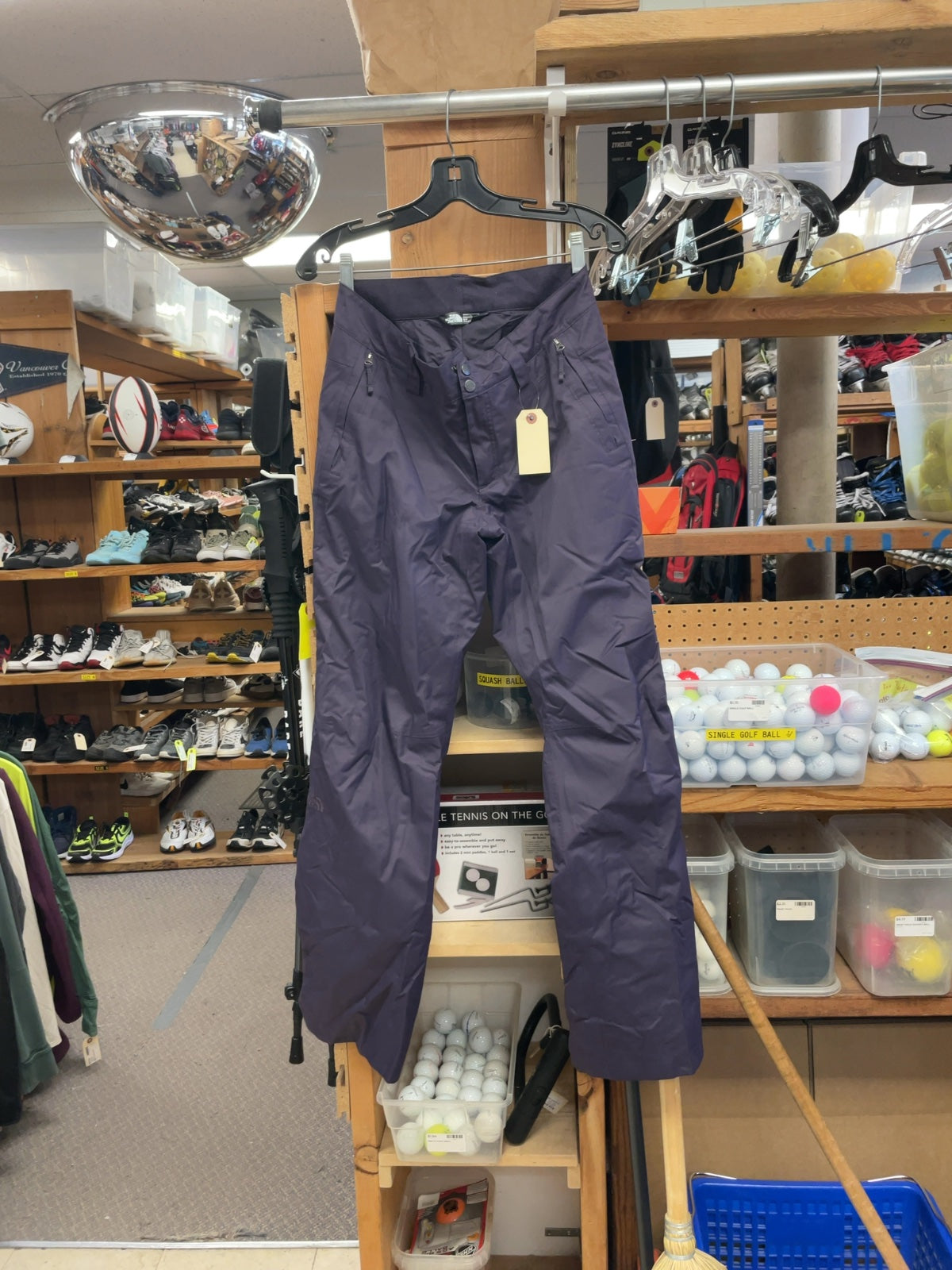 The North Face DryVent Ski Snowboard Pants Size S/P