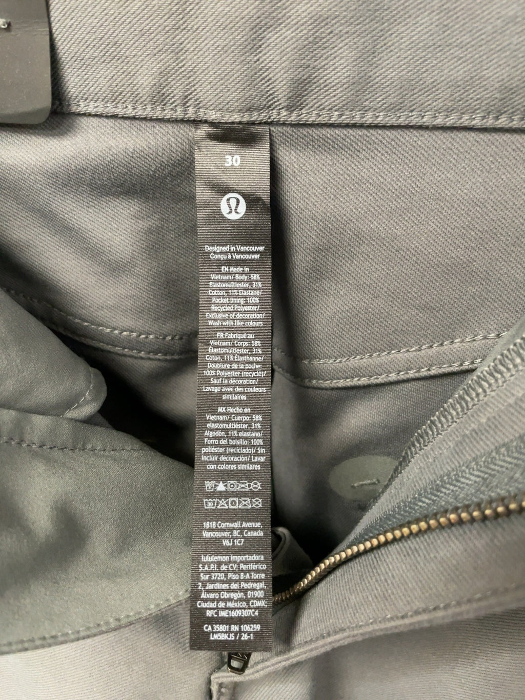 Lululemon EasyFive Pant 30W x 32L Loose Straight Fit Utilitech Twill