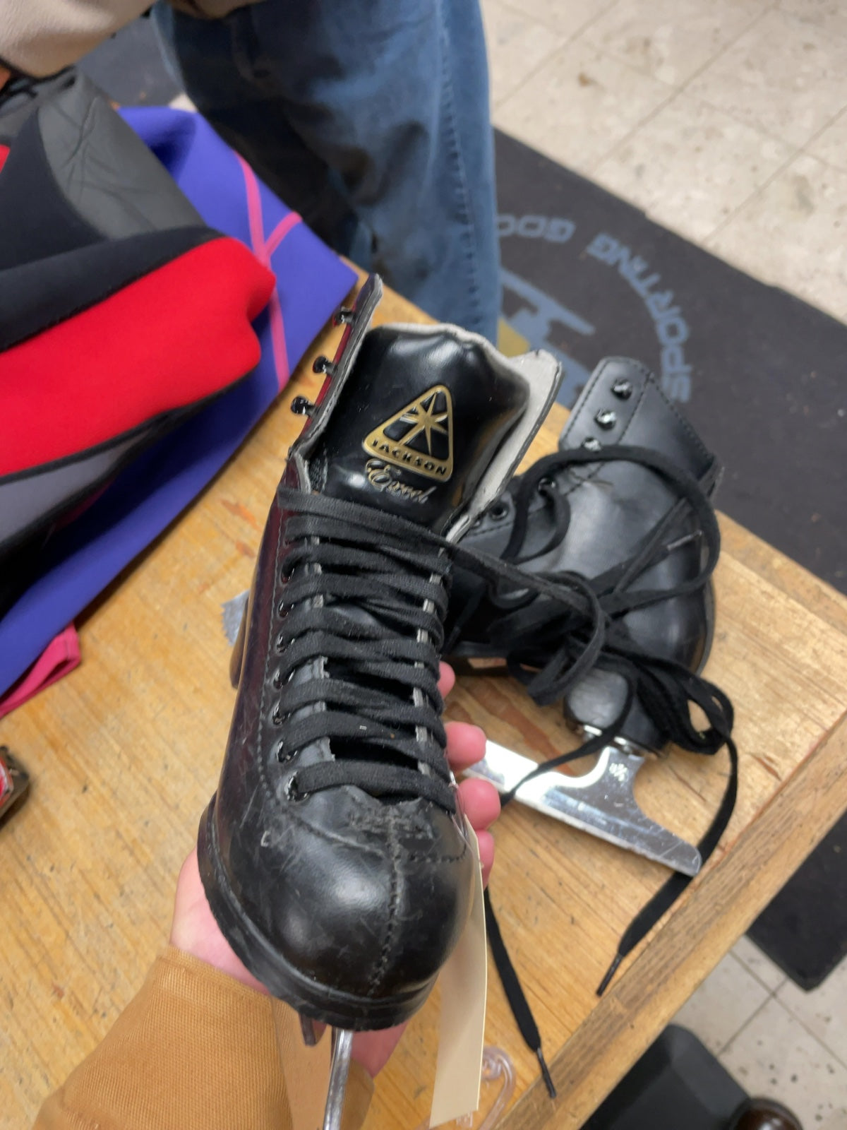 Jackson Excel Size 1 Figure Skates Black
