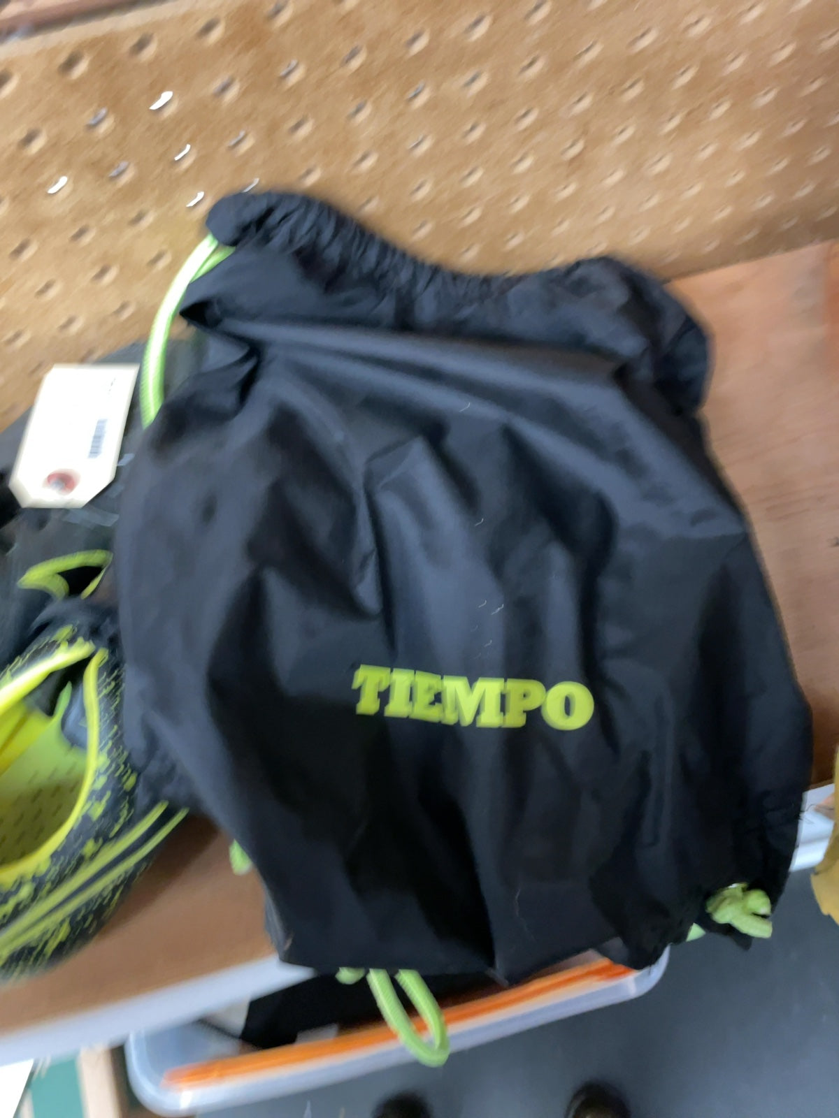 Nike Tiempo Size 10.5 US Soccer Cleats With Bag