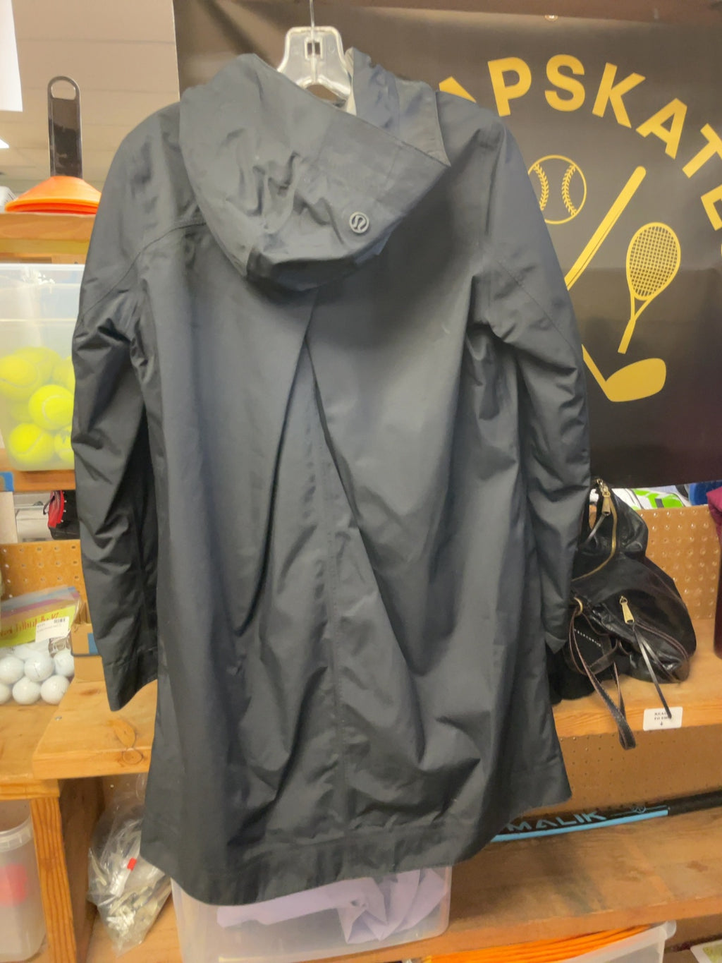 lululemon Raincoat Size 6