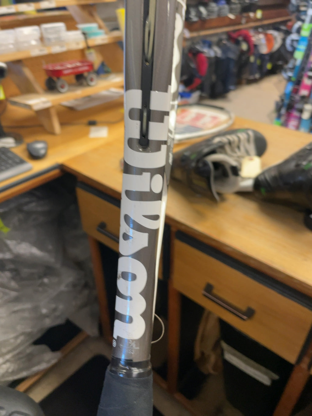 Wilson [K] Six Hybrid Tennis Racquet
