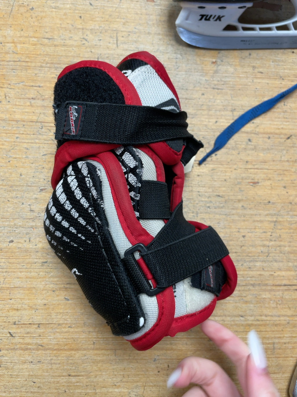 Bauer Vapor Junior L Hockey Elbow Pads