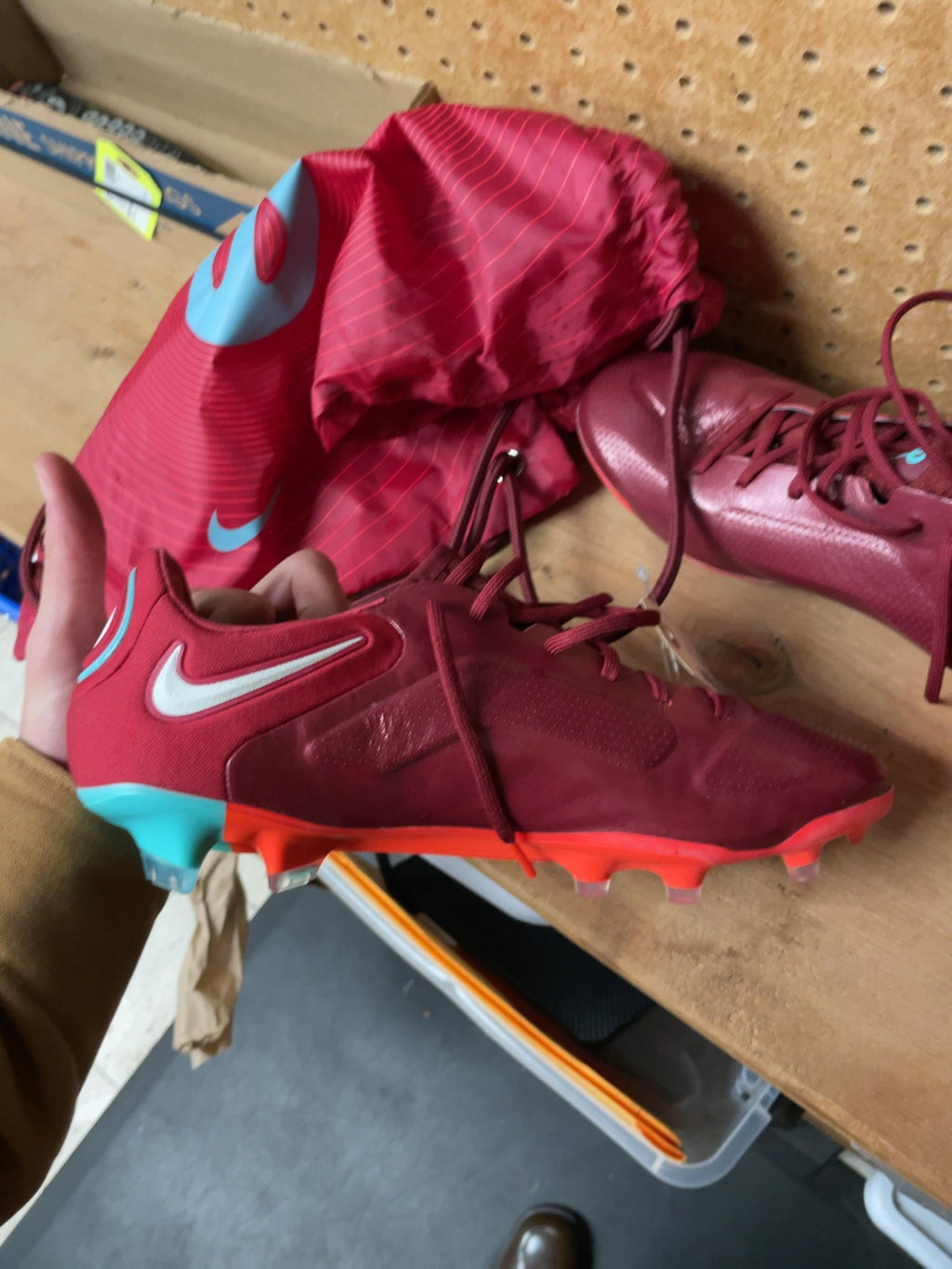 Nike Tiempo Legend Size 10.5 US Soccer Cleats with Bag Burgundy/Blue
