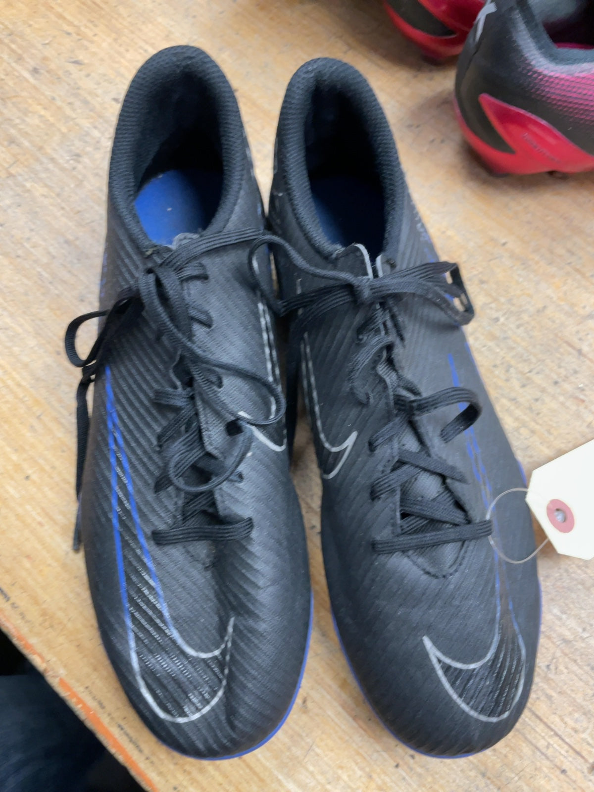 Nike Mercurial Size 6? Black/Blue Soccer Cleats