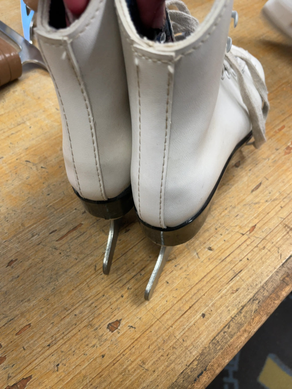 Lange Classic Size 3 Figure Skates